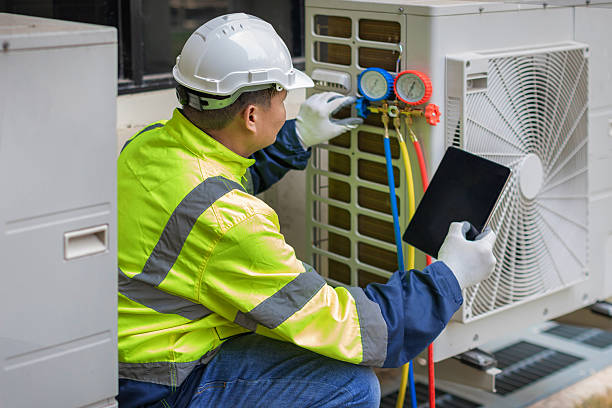Professional Hvac Installation technician working in Harrington, DE